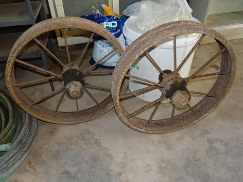 Property photo 89 - Personal Property Auction, Tractors, Dozer, Implements, Lawn & Garden, Tools, Antiques, Furniture & Household